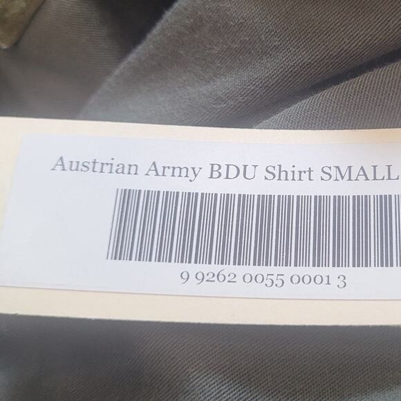 Vintage Austrian BDU Shirt, SM, Austrian 39 / U.S. 15, Green, Button w/ Epaulets - Picture 5 of 6